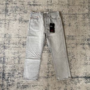 Levi’s Wedgie Straight